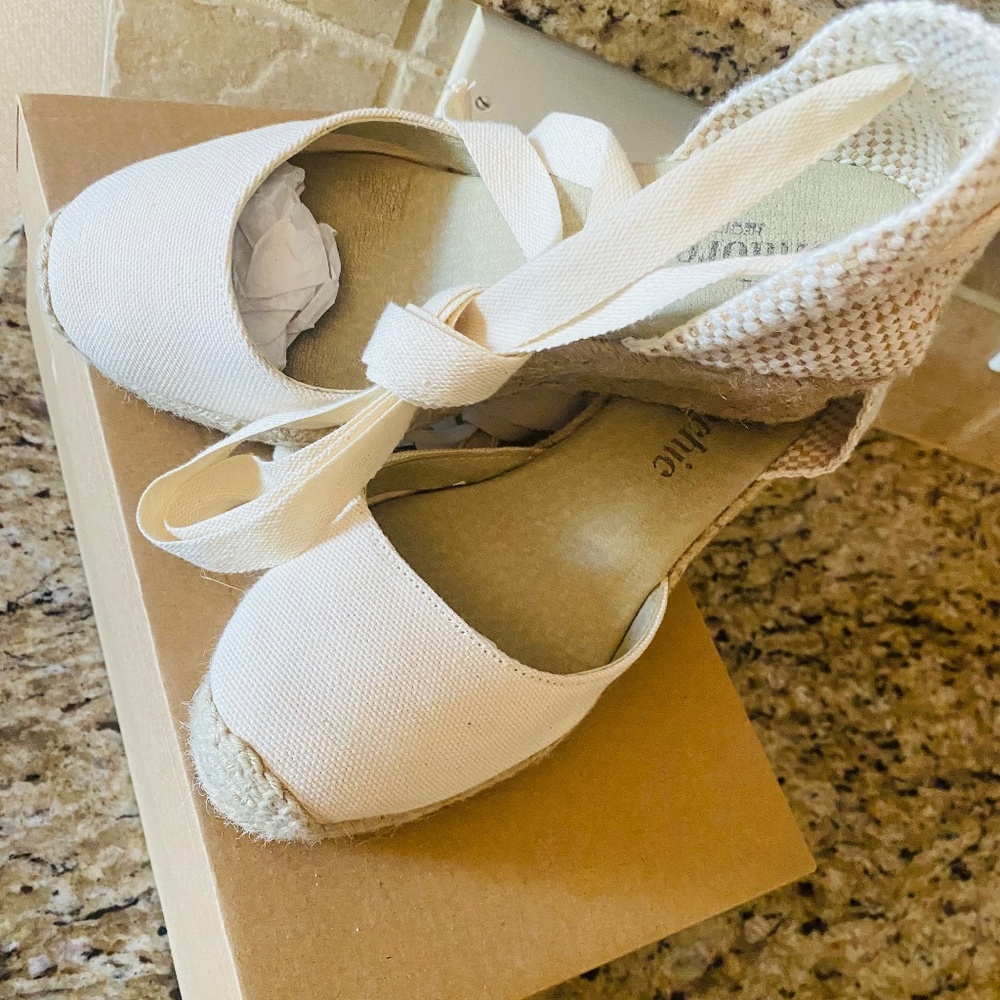 CLASSIC ESPADRILLE WEDGE IN CREAM